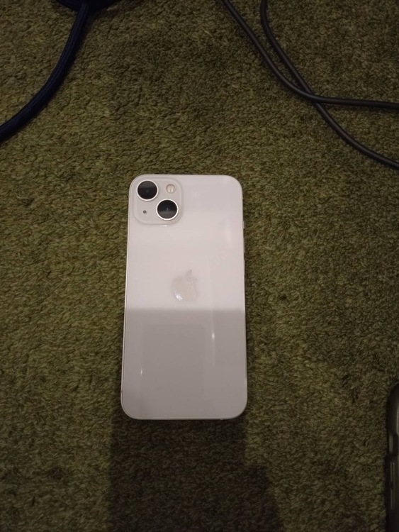 iPhone 13 128GB docomo（スマホ）の商品画像 - 査定依頼日：2026年1月27日 - 最高査定価格：39,000円