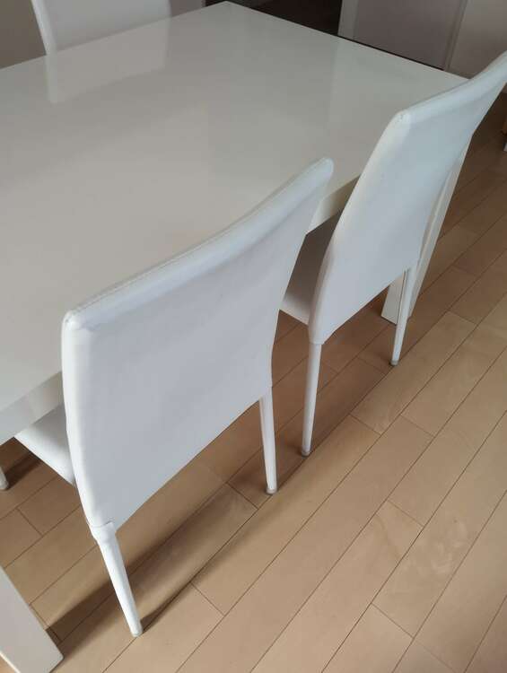 ダイニングテーブルセット（家具・寝具）の商品画像 - 査定依頼日：2025年4月11日 - 最高査定価格：1,000円