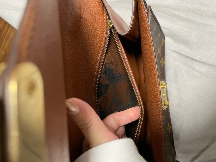 モンソー（ブランドバッグ）の商品画像 - 査定依頼日：2022年8月16日 - 最高査定価格：35,000円