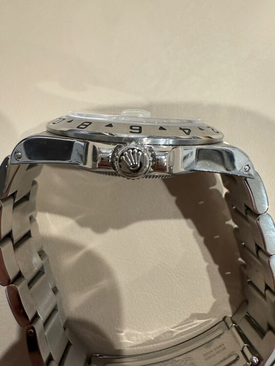 ロレックス エクスプローラー 1657（高級時計）の商品画像 - 査定依頼日：2025年5月11日 - 最高査定価格：1,000,000円