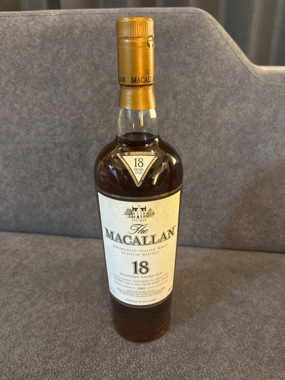 マッカラン18年　1989年（お酒）の商品画像 - 査定依頼日：2026年1月25日 - 最高査定価格：150,000円