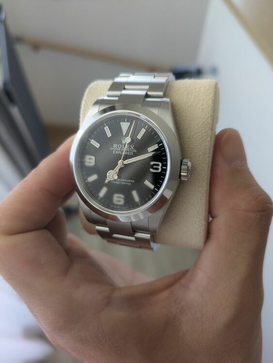ロレックス エクスプローラー 22427（高級時計）の商品画像 - 査定依頼日：2025年6月17日 - 最高査定価格：1,260,000円
