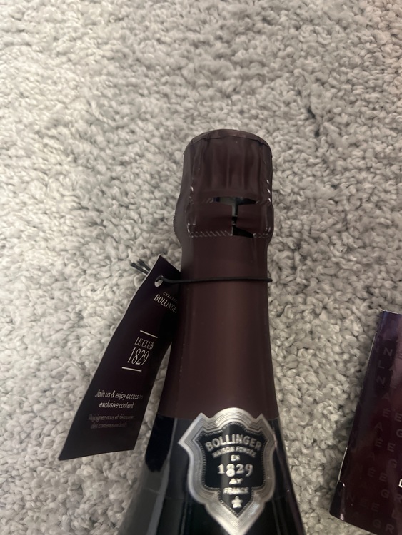 シャンパン ボランジェ （お酒）の商品画像 - 査定依頼日：2025年8月16日 - 最高査定価格：17,000円