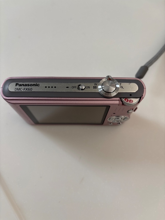 DMC-FX60（カメラ）の商品画像 - 査定依頼日：2026年3月5日 - 最高査定価格：3,000円