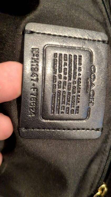 コーチ　リュック（ブランドバッグ）の商品画像 - 査定依頼日：2025年4月19日 - 最高査定価格：1,000円