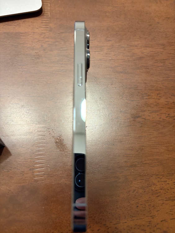 iPhone13pro（スマホ）の商品画像 - 査定依頼日：2026年3月2日 - 最高査定価格：28,000円