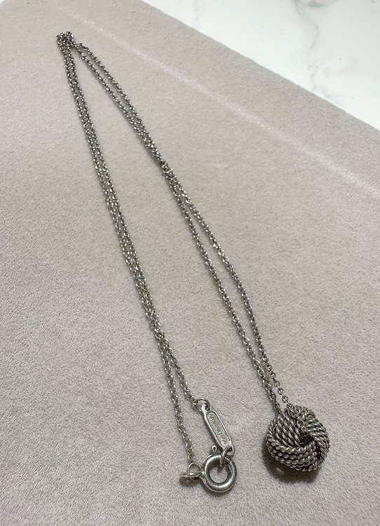 サマセット ツイスト ワイヤーノット ネックレス（金・貴金属）の商品画像 - 査定依頼日：2025年10月23日 - 最高査定価格：10,000円