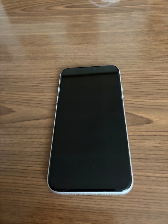 iPhone iPhone11 128GB docomo（スマホ）の商品画像 - 査定依頼日：2026年8月7日 - 最高査定価格：21,000円