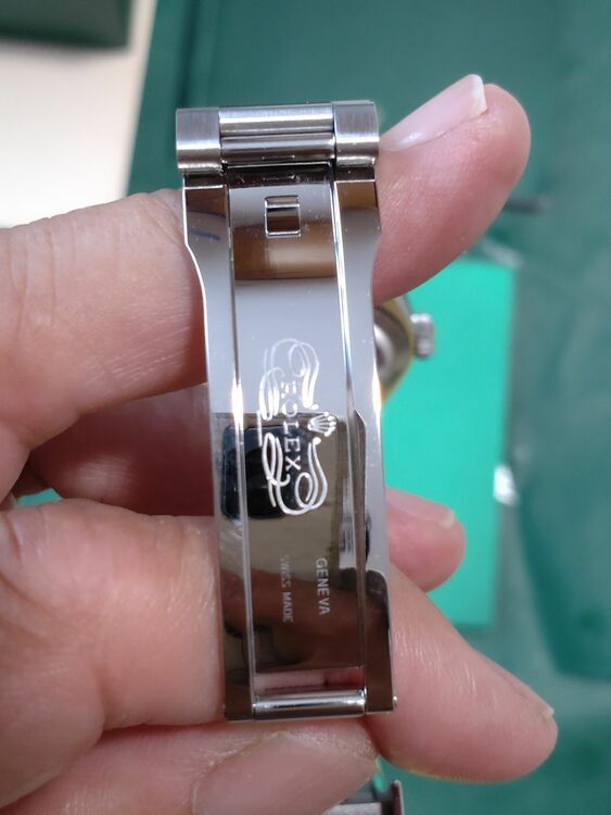 ロレックス パーペチュアル 126000（高級時計）の商品画像 - 査定依頼日：2025年7月6日 - 最高査定価格：1,250,000円