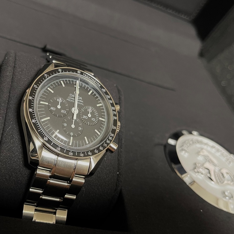 スピードマスタープロフェッショナル（高級時計）の商品画像 - 査定依頼日：2025年12月5日 - 最高査定価格：780,000円