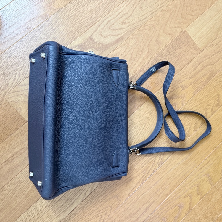 HERMES エルメス ケリー 内縫い ネイビーシルバー金具　28（ブランドバッグ）の商品画像 - 査定依頼日：2026年9月21日 - 最高査定価格：2,000,000円