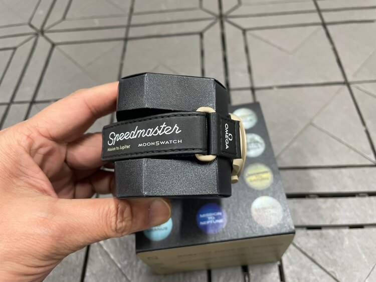 OMEGAxSWATCH MOONSWATCH（高級時計）の商品画像 - 査定依頼日：2025年1月10日 - 最高査定価格：35,000円