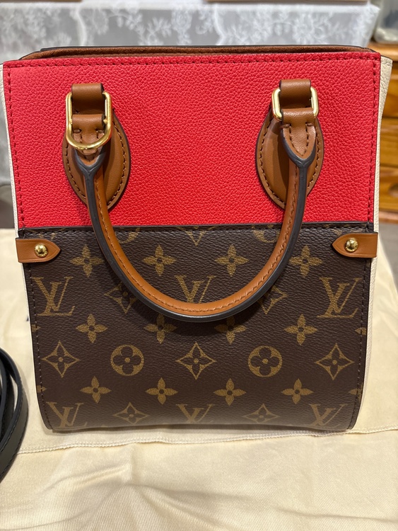 ルイヴィトン モノグラム （ブランドバッグ）の商品画像 - 査定依頼日：2025年12月18日 - 最高査定価格：190,000円