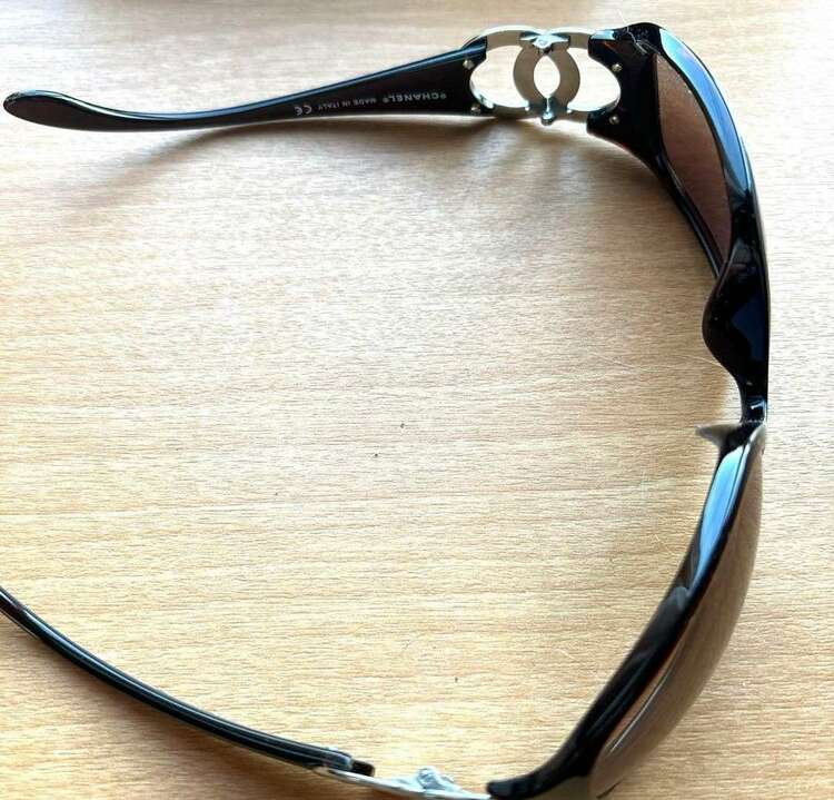 CHANELサングラス（ブランド財布・小物）の商品画像 - 査定依頼日：2025年1月14日 - 最高査定価格：7,000円