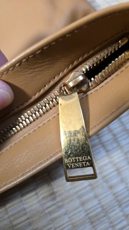 ボッテガ・ヴェネタ  （ブランドバッグ）の商品画像 - 査定依頼日：2025年10月1日 - 最高査定価格：52,000円