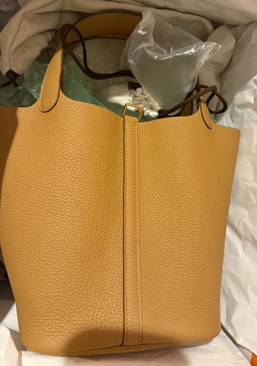 ピコタンMM  、ビスキュイ,トリヨンクレマンス,G金具,B刻印（ブランドバッグ）の商品画像 - 査定依頼日：2026年1月12日 - 最高査定価格：520,000円