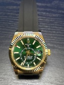 ロレックス スカイドゥエラー 33623（高級時計）の商品画像 - 査定依頼日：2025年10月19日 - 最高査定価格：7,730,000円