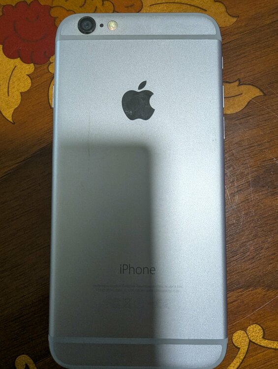 iPhone iPhone 15 256GB au（スマホ）の商品画像 - 査定依頼日：2026年8月27日 - 最高査定価格：44,000円