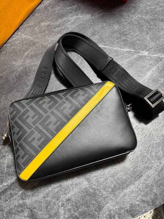 バッグと財布（ブランドバッグ）の商品画像 - 査定依頼日：2026年1月10日 - 最高査定価格：24,000円