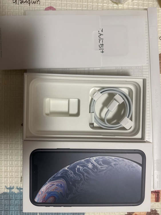iPhoneXR 128GB au（スマホ）の商品画像 - 査定依頼日：2026年4月21日 - 最高査定価格：14,000円