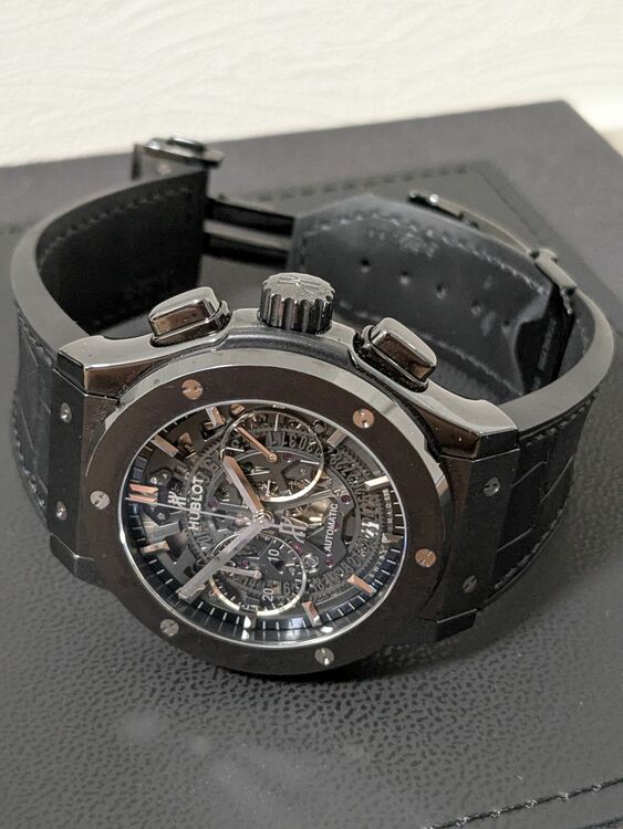 ウブロ クラシックフュージョン 525.CM.0170.RX（高級時計）の商品画像 - 査定依頼日：2025年8月23日 - 最高査定価格：1,000,000円