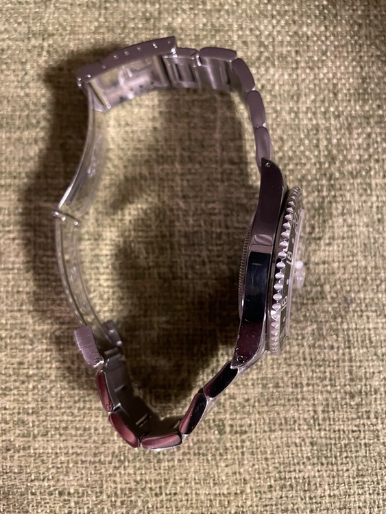 ロレックス GMTマスター 16710LN（高級時計）の商品画像 - 査定依頼日：2025年11月23日 - 最高査定価格：1,780,000円