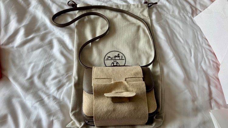 エルメス コンスタンス （ブランドバッグ）の商品画像 - 査定依頼日：2025年6月7日 - 最高査定価格：100,000円