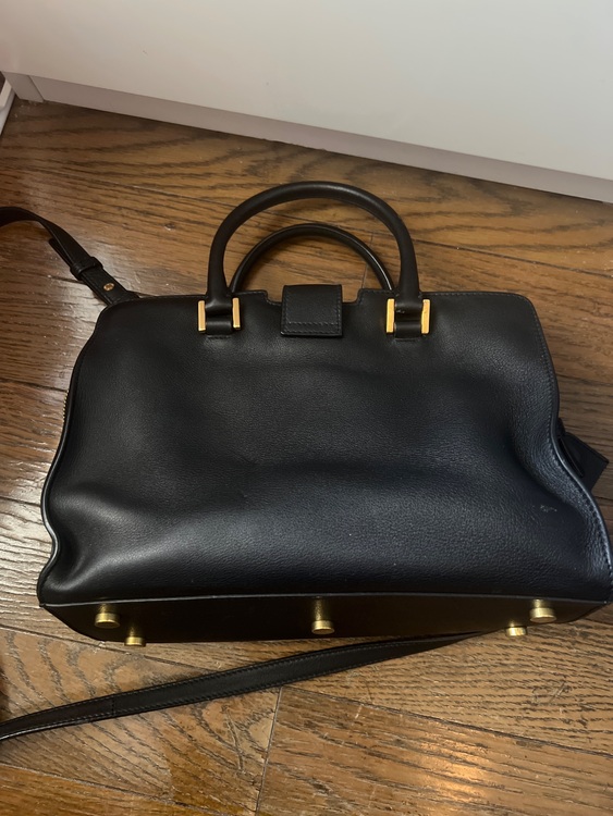 イブサンローラン  （ブランドバッグ）の商品画像 - 査定依頼日：2025年6月6日 - 最高査定価格：100,000円