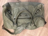 バレンシアガ  （ブランドバッグ）の商品画像 - 査定依頼日：2025年11月15日 - 最高査定価格：50,000円