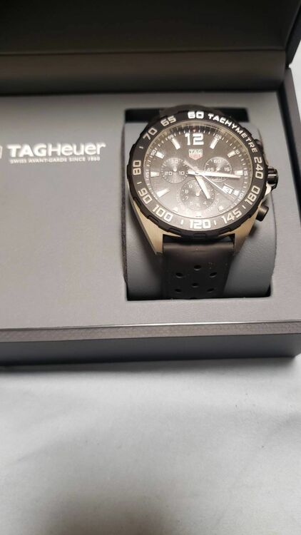 タグホイヤー フォーミュラ CAZ1010.FT802（高級時計）の商品画像 - 査定依頼日：2025年6月10日 - 最高査定価格：120,000円