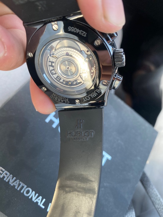 ウブロ クラシックフュージョン 521.CM.1771.RX 1234055 H06（高級時計）の商品画像 - 査定依頼日：2025年11月8日 - 最高査定価格：830,000円