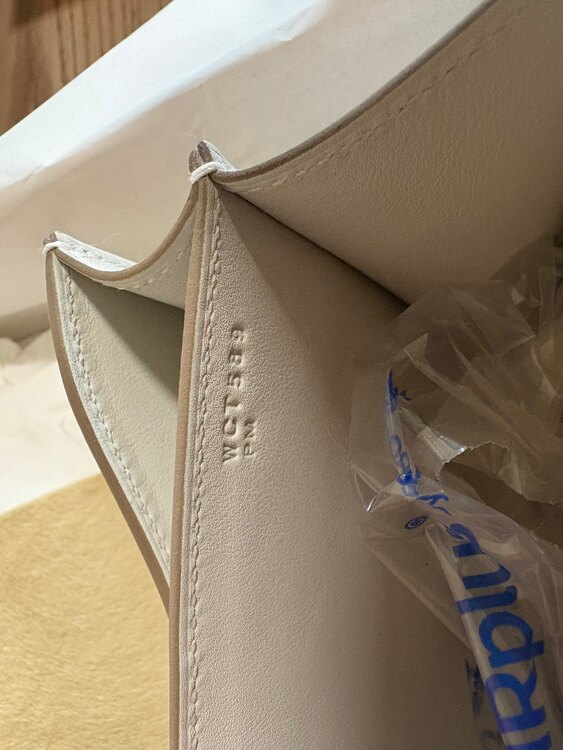 エルメス コンスタンス （ブランドバッグ）の商品画像 - 査定依頼日：2025年3月27日 - 最高査定価格：1,600,000円