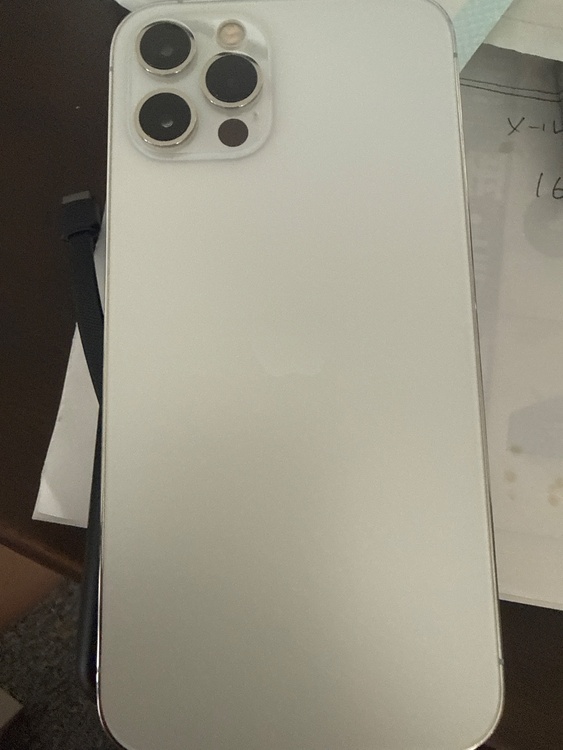 iPhone iPhone 12 Pro 256GB au（スマホ）の商品画像 - 査定依頼日：2026年6月1日 - 最高査定価格：35,000円