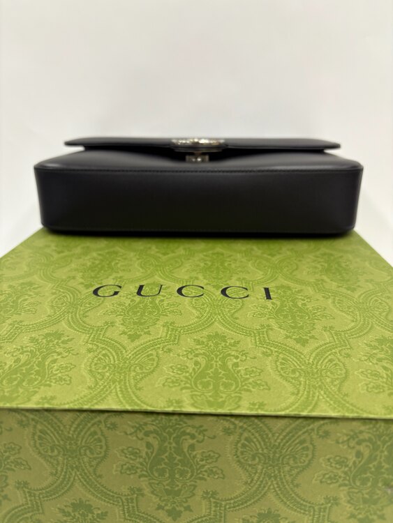 GUCCI ショルダーバッグ（ブランドバッグ）の商品画像 - 査定依頼日：2025年5月30日 - 最高査定価格：93,000円