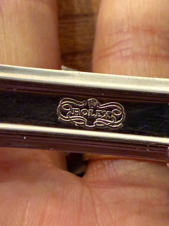 ロレックス パーペチュアル 863825（高級時計）の商品画像 - 査定依頼日：2025年11月19日 - 最高査定価格：520,000円