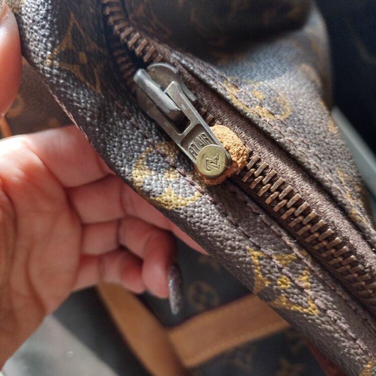 ルイ・ヴィトンボストンバック（ブランドバッグ）の商品画像 - 査定依頼日：2025年11月21日 - 最高査定価格：50,000円