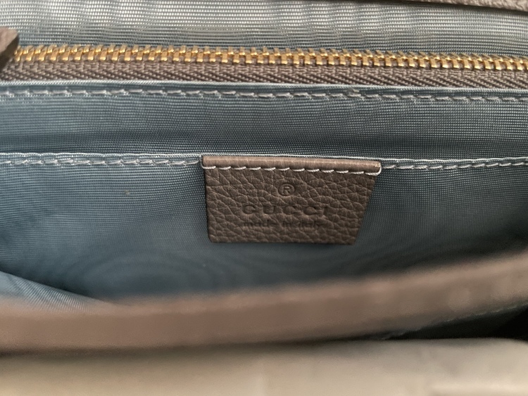 ズゥミ　ショルダーバッグ（ブランドバッグ）の商品画像 - 査定依頼日：2021年10月20日 - 最高査定価格：140,000円