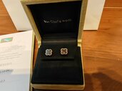 ヴァンクリーフアーペル オニキスピアス VCARA44900（金・貴金属）の商品画像 - 査定依頼日：2026年2月7日 - 最高査定価格：265,000円