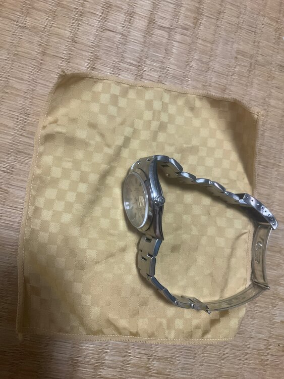 ロレックス パーペチュアルデイト 15200（高級時計）の商品画像 - 査定依頼日：2025年5月22日 - 最高査定価格：630,000円