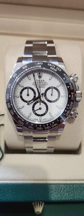 ロレックス デイトナ（高級時計）の商品画像 - 査定依頼日：2025年12月1日 - 最高査定価格：5,500,000円