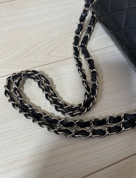 ダブルフラップ25cm キャビアスキン（ブランドバッグ）の商品画像 - 査定依頼日：2026年1月13日 - 最高査定価格：840,000円