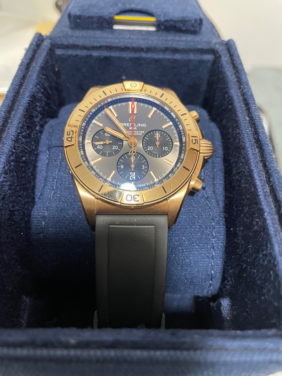 ブライトリング クロノマット RB013（高級時計）の商品画像 - 査定依頼日：2025年9月25日 - 最高査定価格：1,620,000円