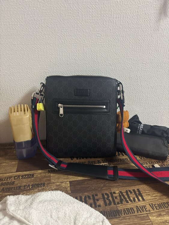 GUCCIスプリームggメッセンジャー（ブランドバッグ）の商品画像 - 査定依頼日：2025年4月20日 - 最高査定価格：100,000円