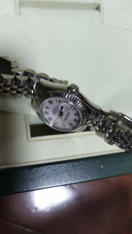 ロレックス デイトナ 179174G（高級時計）の商品画像 - 査定依頼日：2026年2月20日 - 最高査定価格：1,200,000円