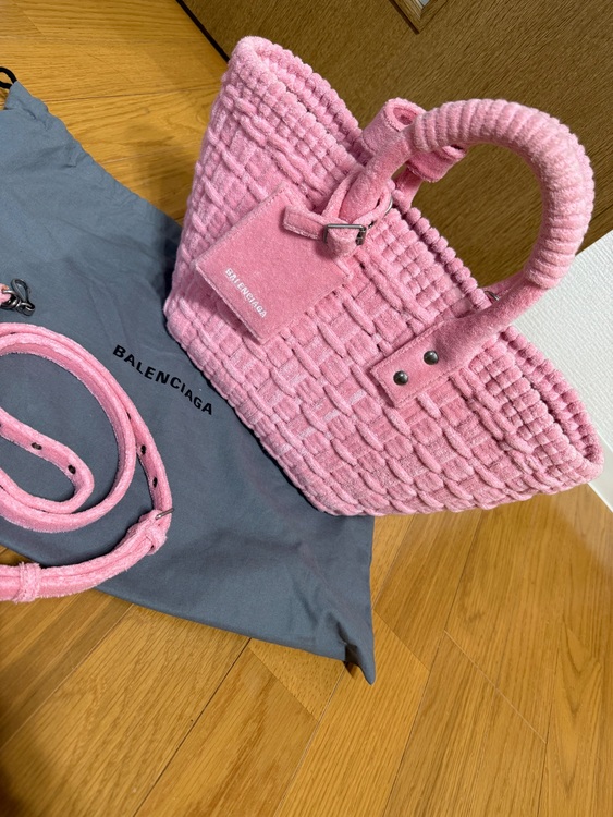 バレンシアガ  （ブランドバッグ）の商品画像 - 査定依頼日：2025年10月19日 - 最高査定価格：40,000円