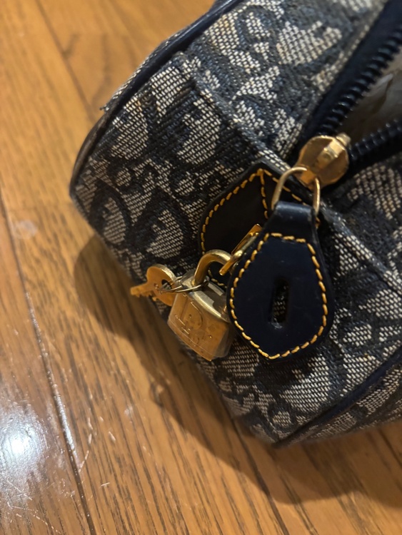 わからない（ブランドバッグ）の商品画像 - 査定依頼日：2026年1月15日 - 最高査定価格：50,000円