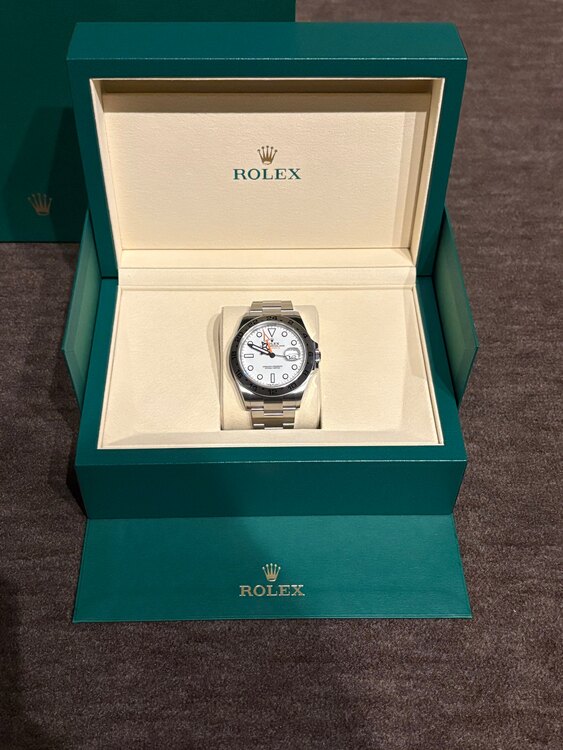 ロレックス エクスプローラー 226570（高級時計）の商品画像 - 査定依頼日：2025年4月16日 - 最高査定価格：1,710,000円