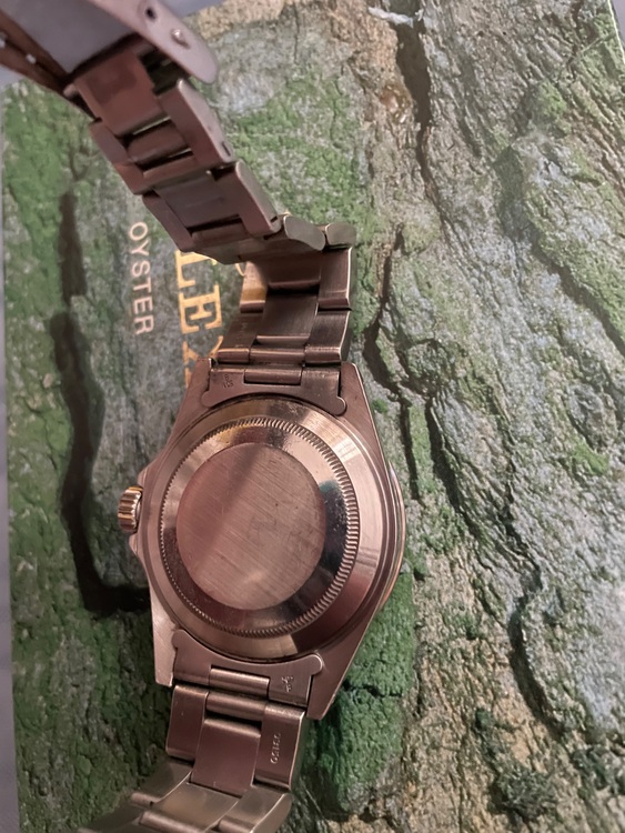 ノンデイト(並行輸入品)固有番号:T205802（高級時計）の商品画像 - 査定依頼日：2025年8月3日 - 最高査定価格：1,280,000円