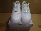 NIKE  AIR FORCE 1 07 エア フォース FJ4146-115　（古着・ファッション）の商品画像 - 査定依頼日：2025年11月9日 - 最高査定価格：7,000円