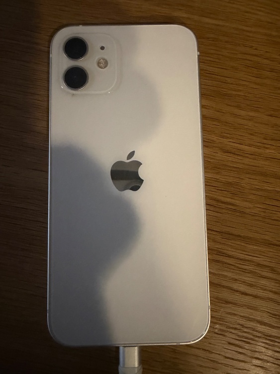 iPhone 12 128GB SIMフリー（スマホ）の商品画像 - 査定依頼日：2026年5月12日 - 最高査定価格：25,000円